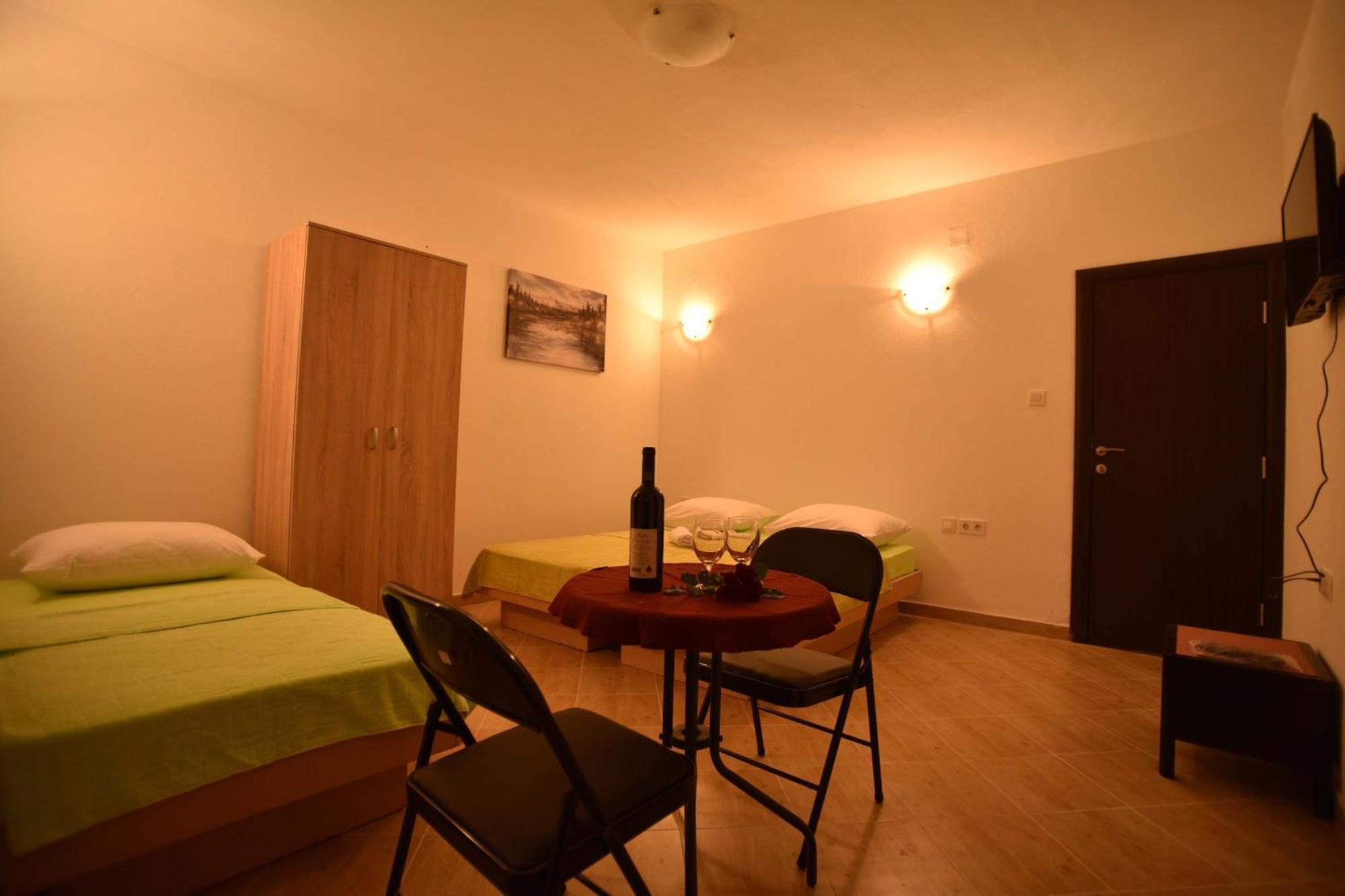 Apartmani Mihovic - Jaz Будва Екстериор снимка