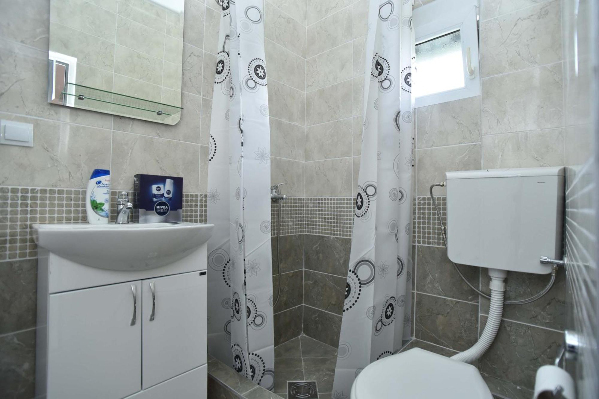 Apartmani Mihovic - Jaz Будва Екстериор снимка