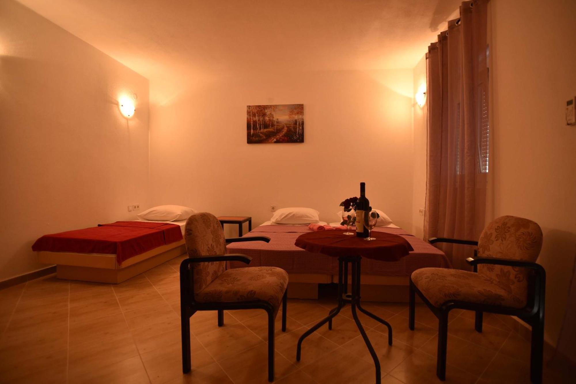 Apartmani Mihovic - Jaz Будва Екстериор снимка