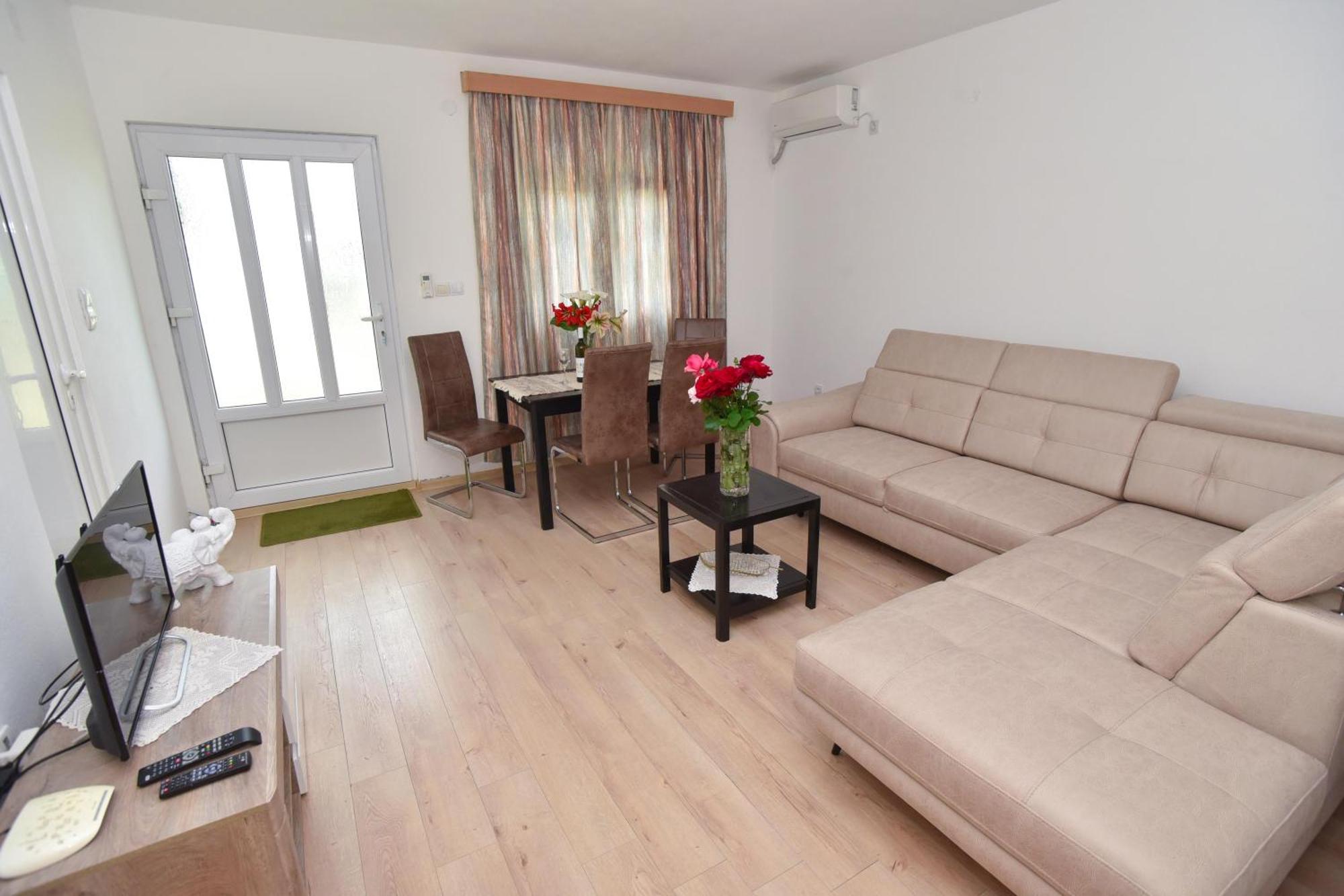 Apartmani Mihovic - Jaz Будва Екстериор снимка
