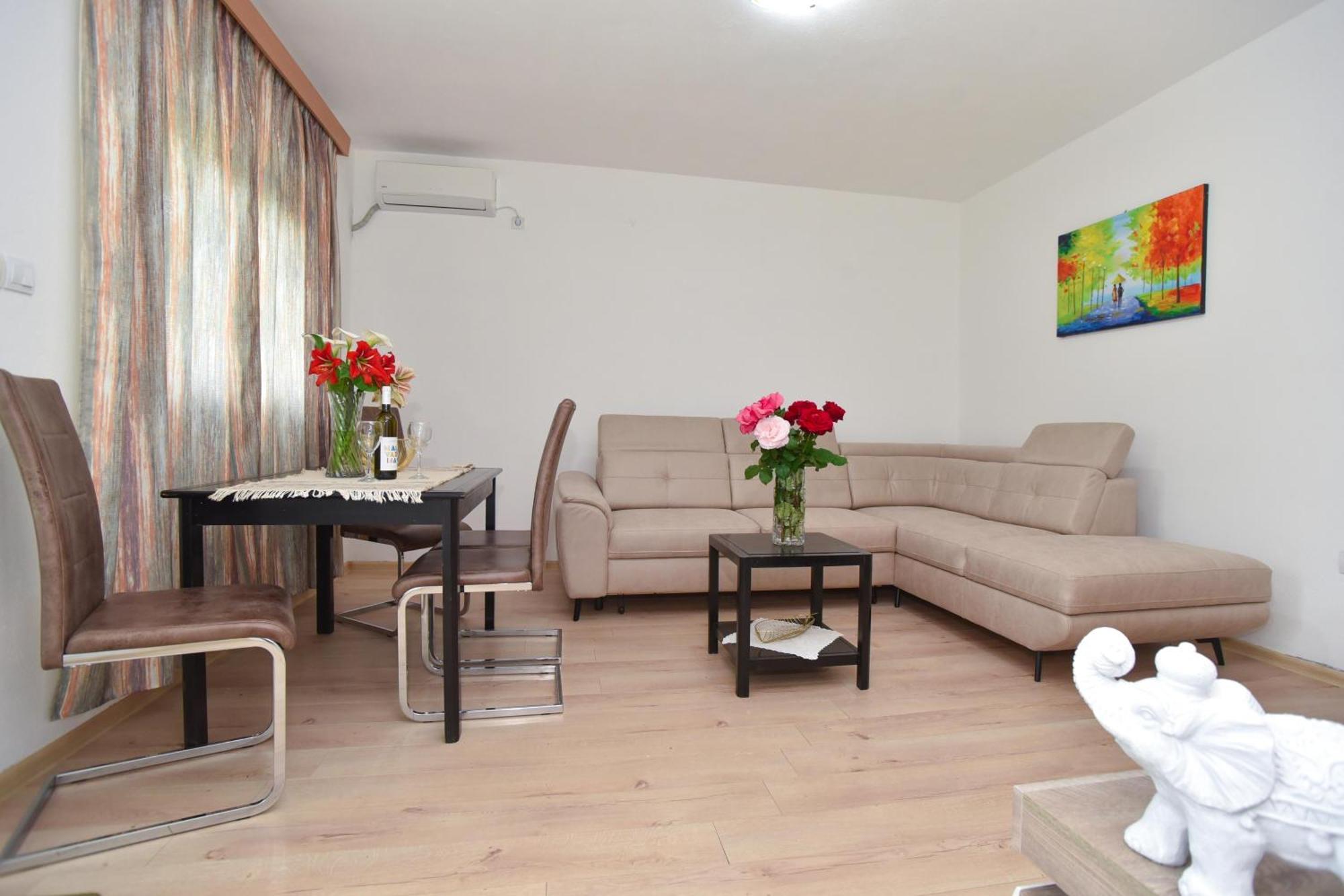 Apartmani Mihovic - Jaz Будва Екстериор снимка